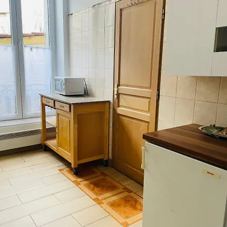 Apartment Du Village Nancy